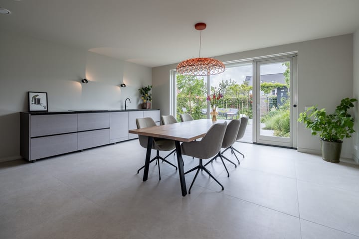 Hoekwoning te koop: J. van den Broekstraat 7, Barneveld