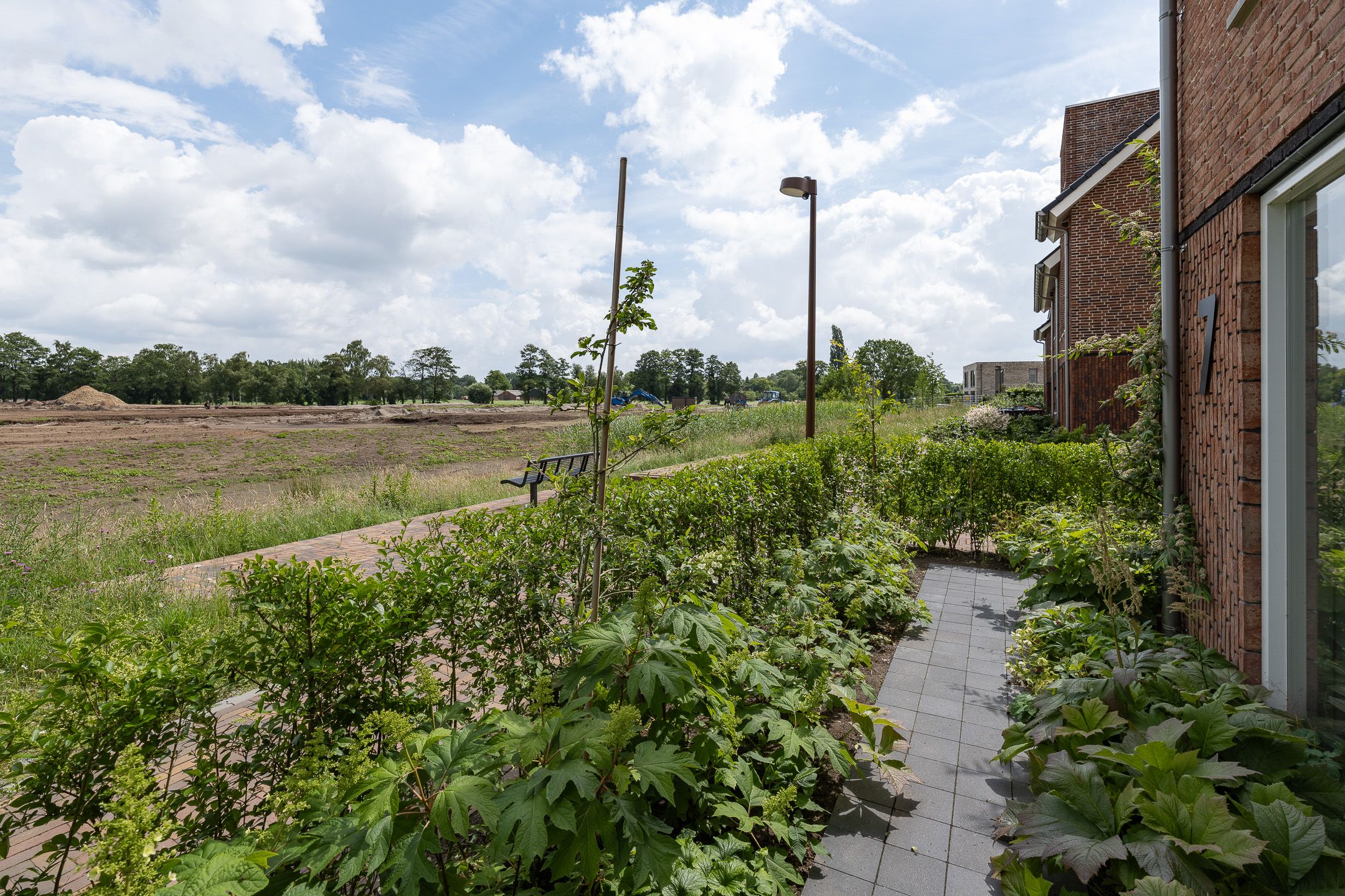 Foto 48 van J. van den Broekstraat 7
