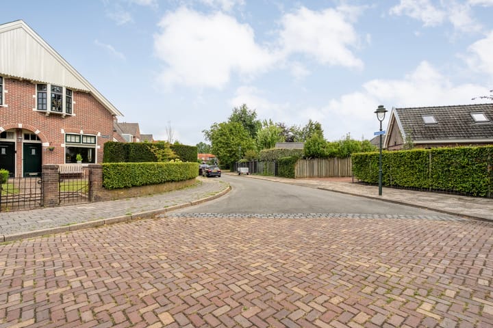 Twee-onder-één-kap te koop: Conradstraat 22, Hengelo