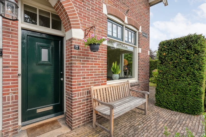 Twee-onder-één-kap te koop: Conradstraat 22, Hengelo