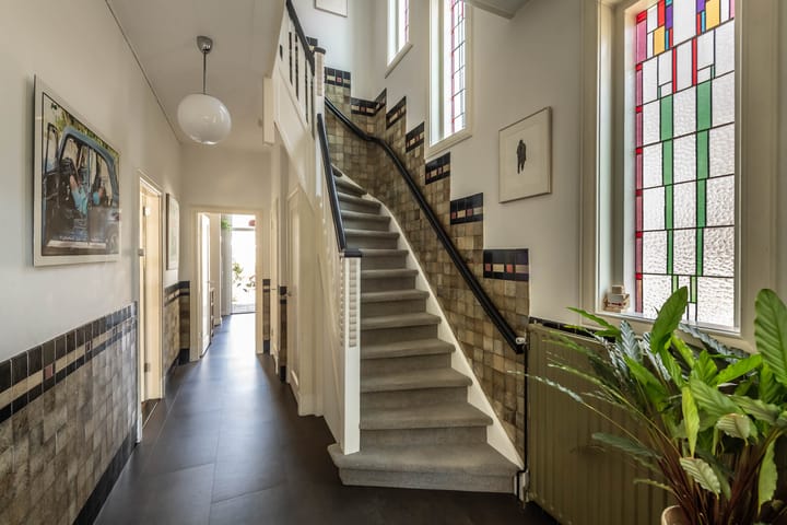 Tussenwoning te koop: Julianalaan 113, Overveen