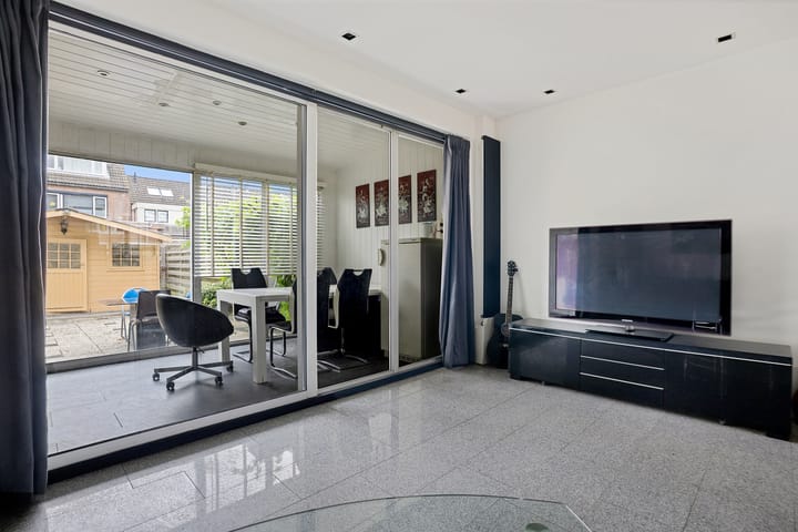 Tussenwoning te koop: Dommel 22, Heerhugowaard