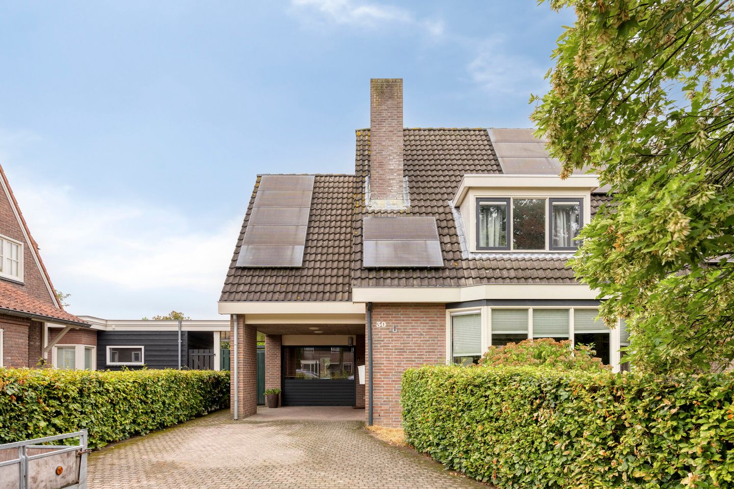 Foto 1 van De Leeuwerikstraat 30