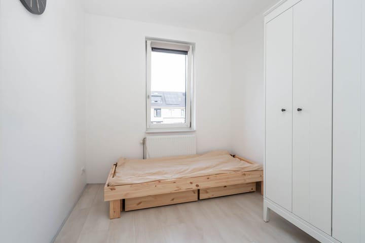 Tussenwoning te koop: Kotter 57, Huizen