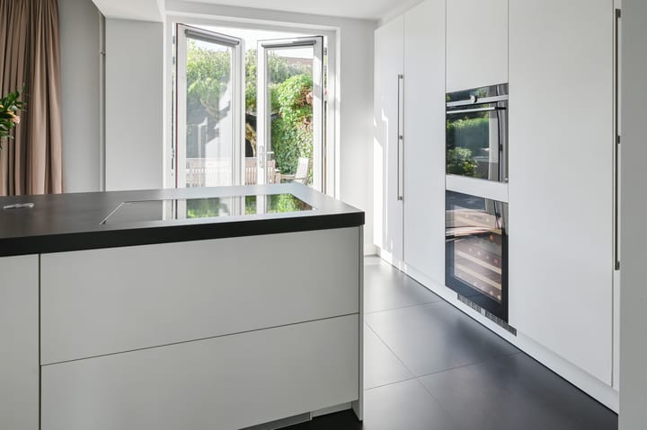 Tussenwoning te koop: Hoepelbuigerslaan 10, Nederhorst Den Berg