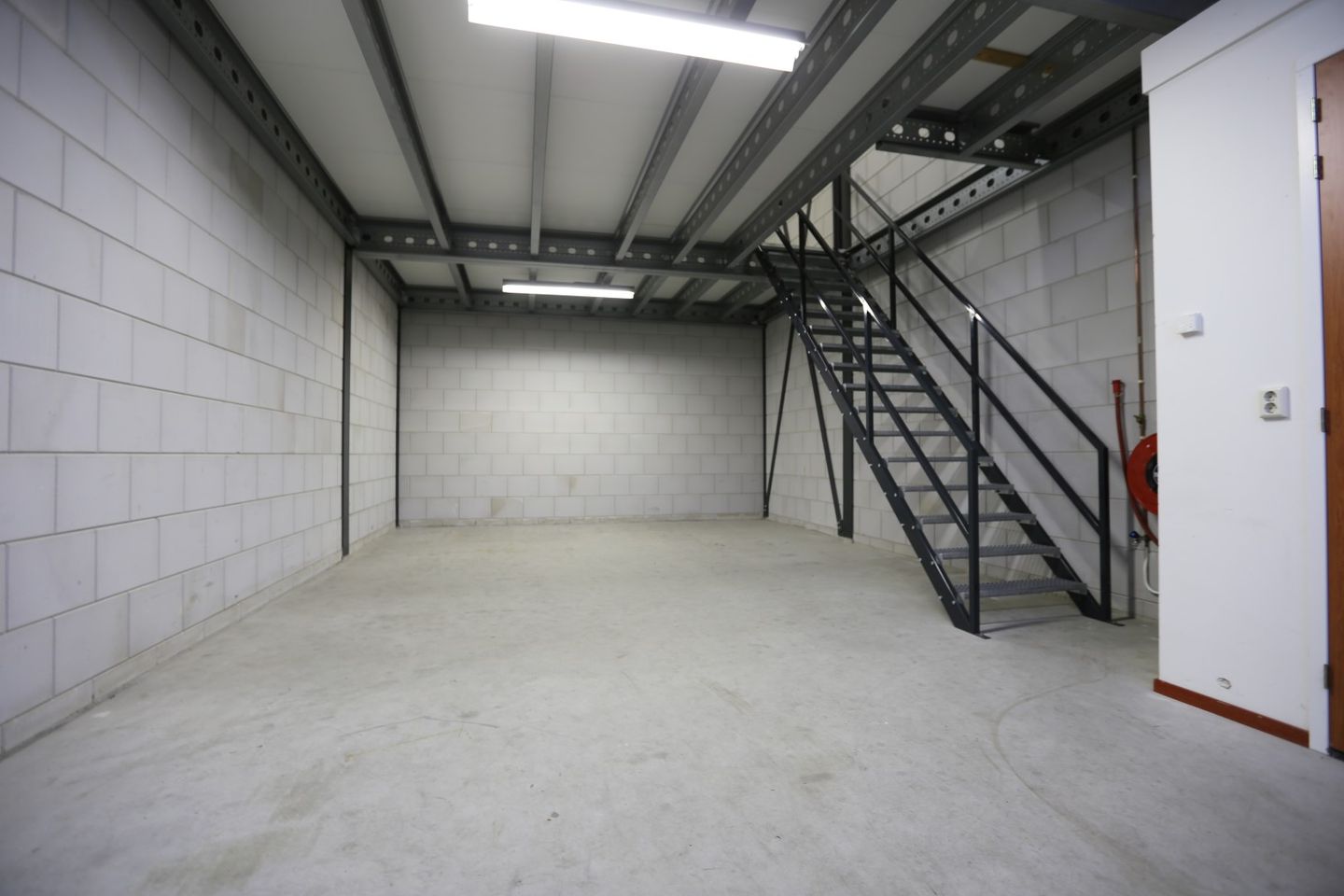 Bekijk foto 2 van Tinstraat 6-p