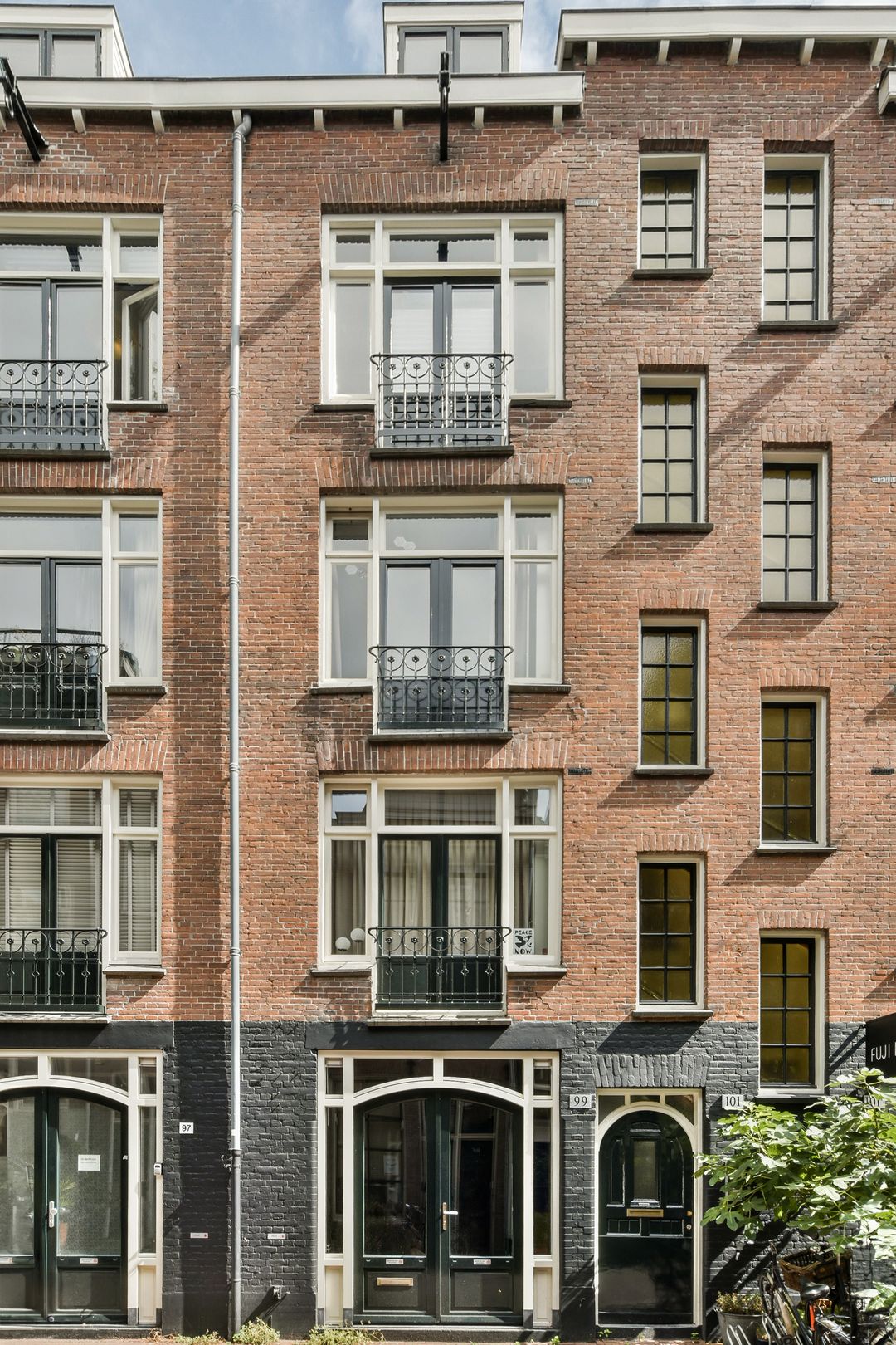 Photo 17 of Lange Leidsedwarsstraat 101-C