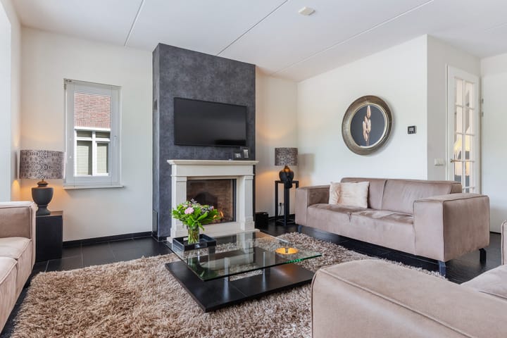 Twee-onder-één-kap te koop: Deventerstraat 492, Apeldoorn
