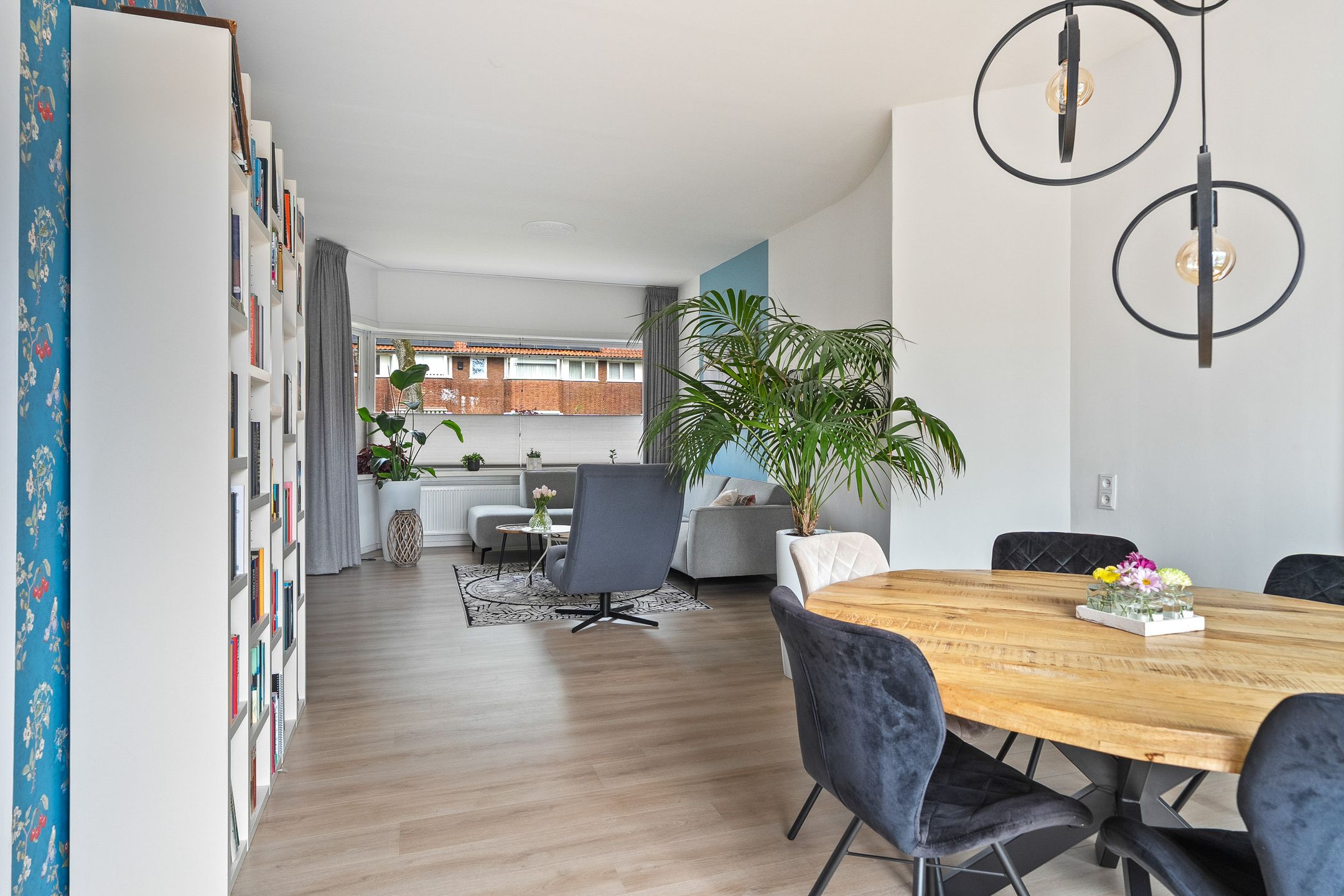 Photo 6 of Goudenregenstraat 25