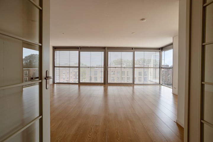 Appartement te koop: Bellevuelaan 137, Haarlem