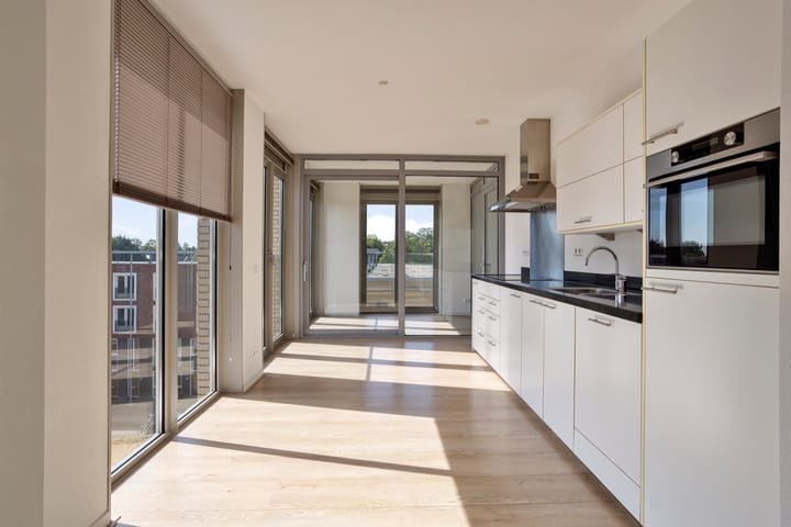 Appartement te koop: Bellevuelaan 137, Haarlem