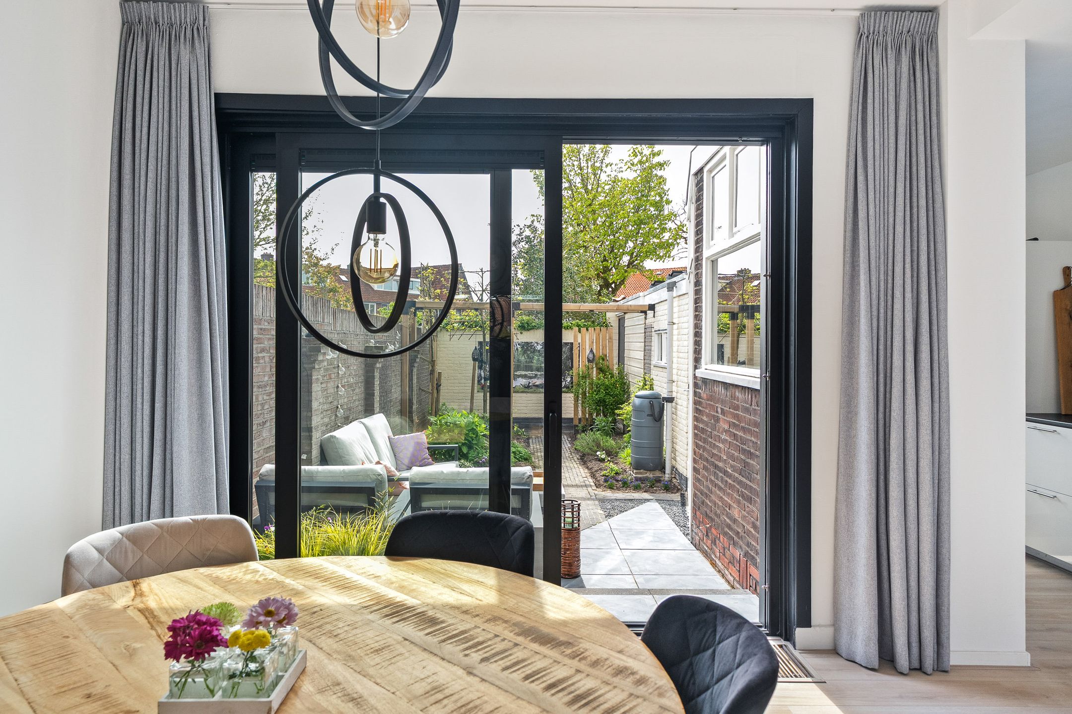 Photo 9 of Goudenregenstraat 25
