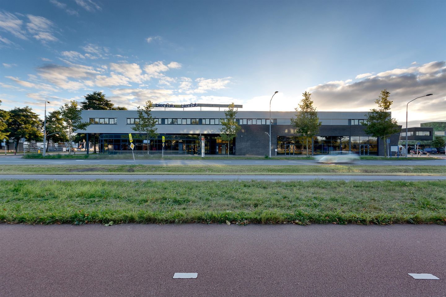 View photo 1 of Waarderweg 52-a