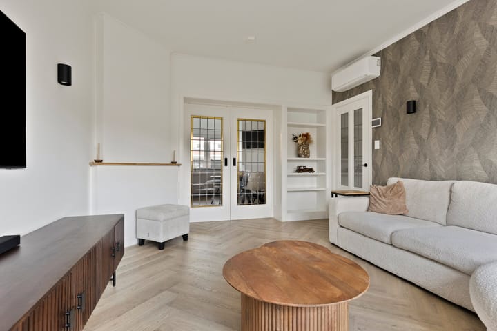 Appartement te koop: Koningin Wilhelminalaan 261, Voorburg