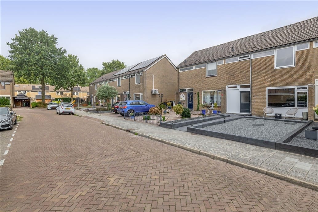 Photo 32 of Lijsterbesstraat 27
