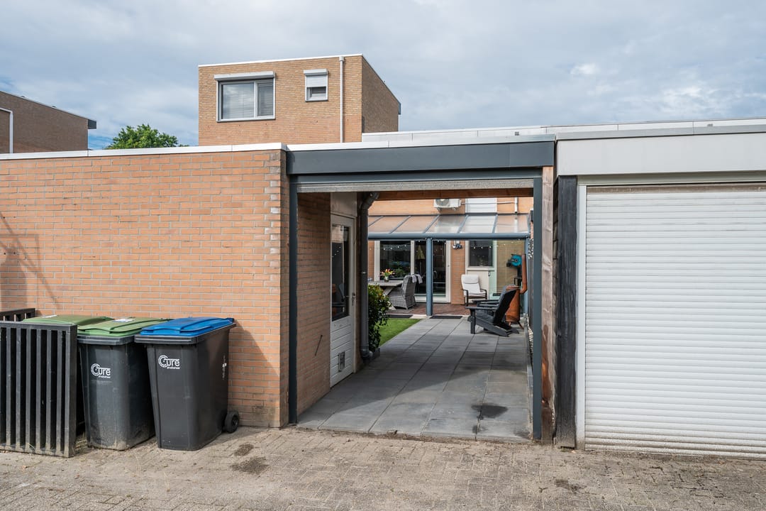 Photo 38 of Roodkapje 76