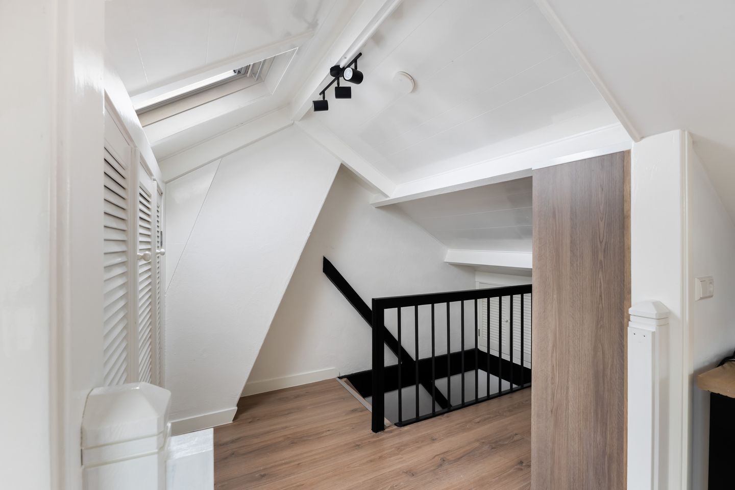 Photo 29 of Goudenregenstraat 9