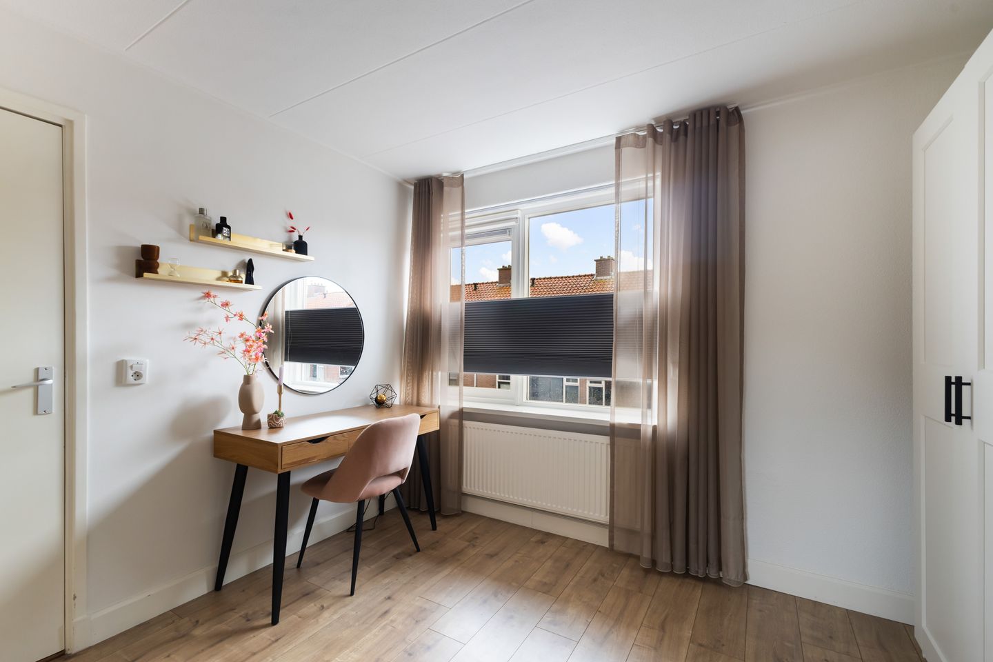 Photo 25 of Goudenregenstraat 9