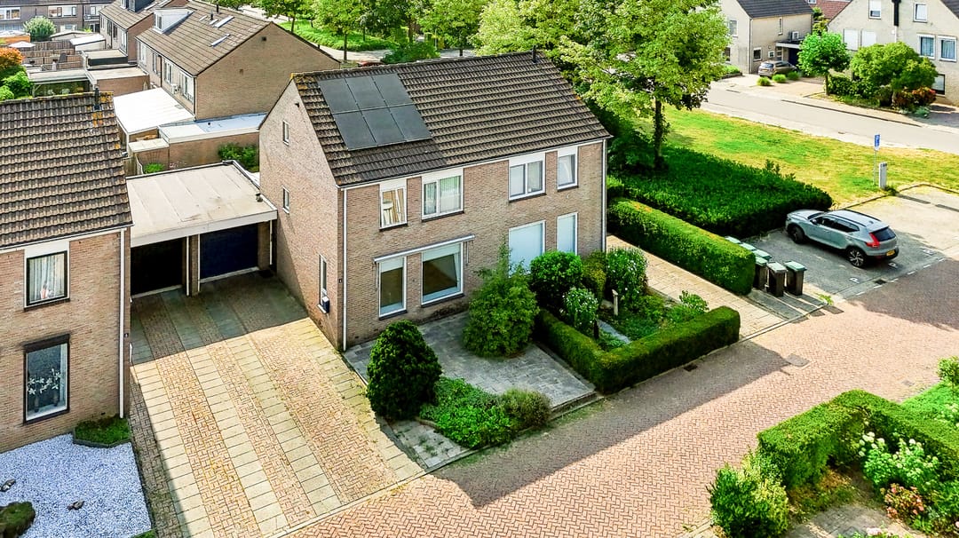 Photo 37 of Adenauerstraat 4