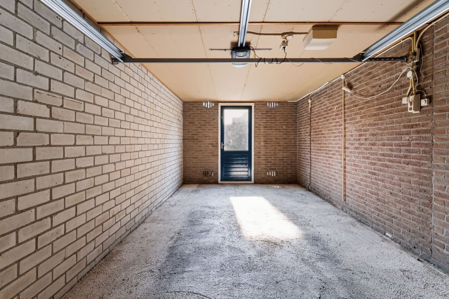Photo 34 of Adenauerstraat 4