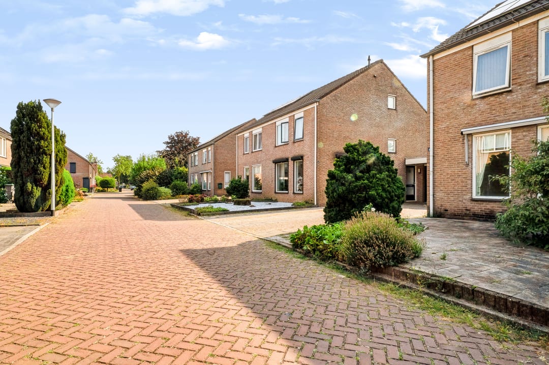 Photo 38 of Adenauerstraat 4