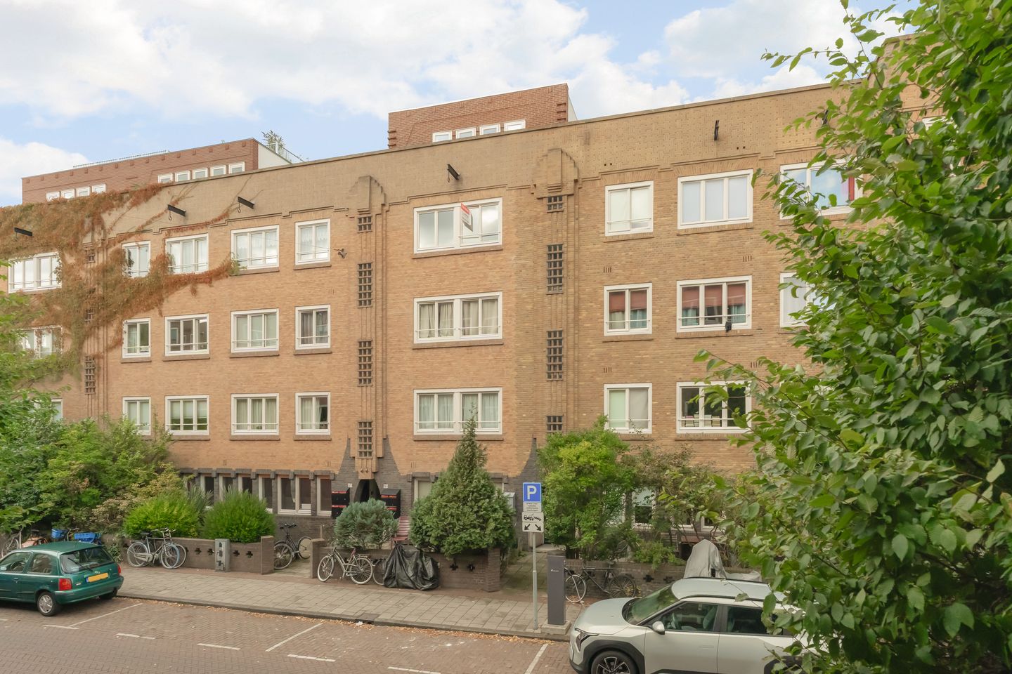 Photo 29 of Bestevâerstraat 99-3