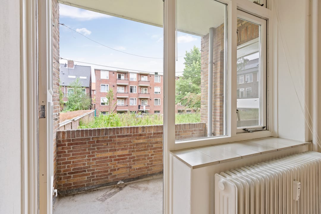 Photo 13 of Adriaan van Ostadestraat 89