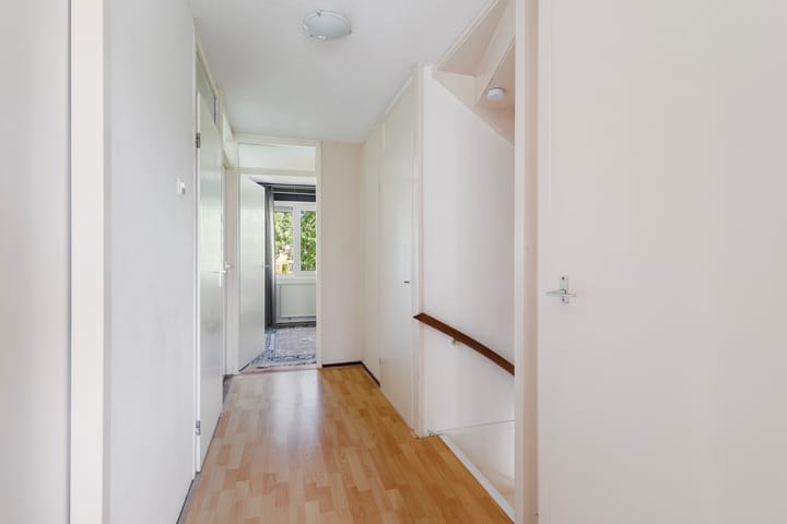 Tussenwoning te koop: Reinder Brolsmawei 41, Leeuwarden