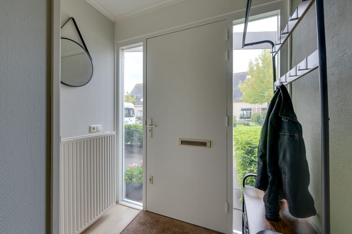 Tussenwoning te koop: Wezenweid 20, Spierdijk