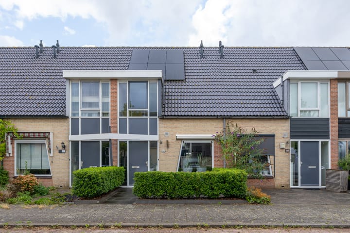 Tussenwoning te koop: Wezenweid 20, Spierdijk