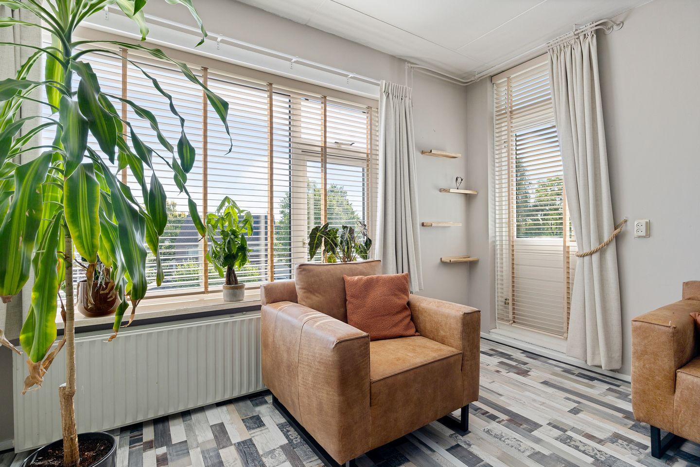 Photo 14 of Molenstraat 235