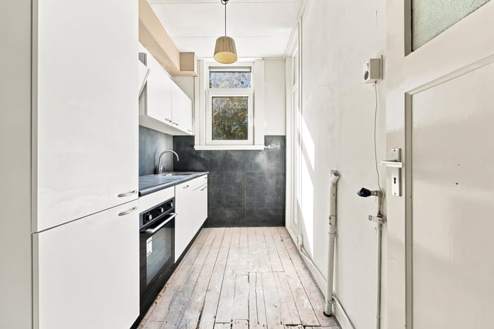 Appartement te koop: Mathenesserweg 68B, Rotterdam