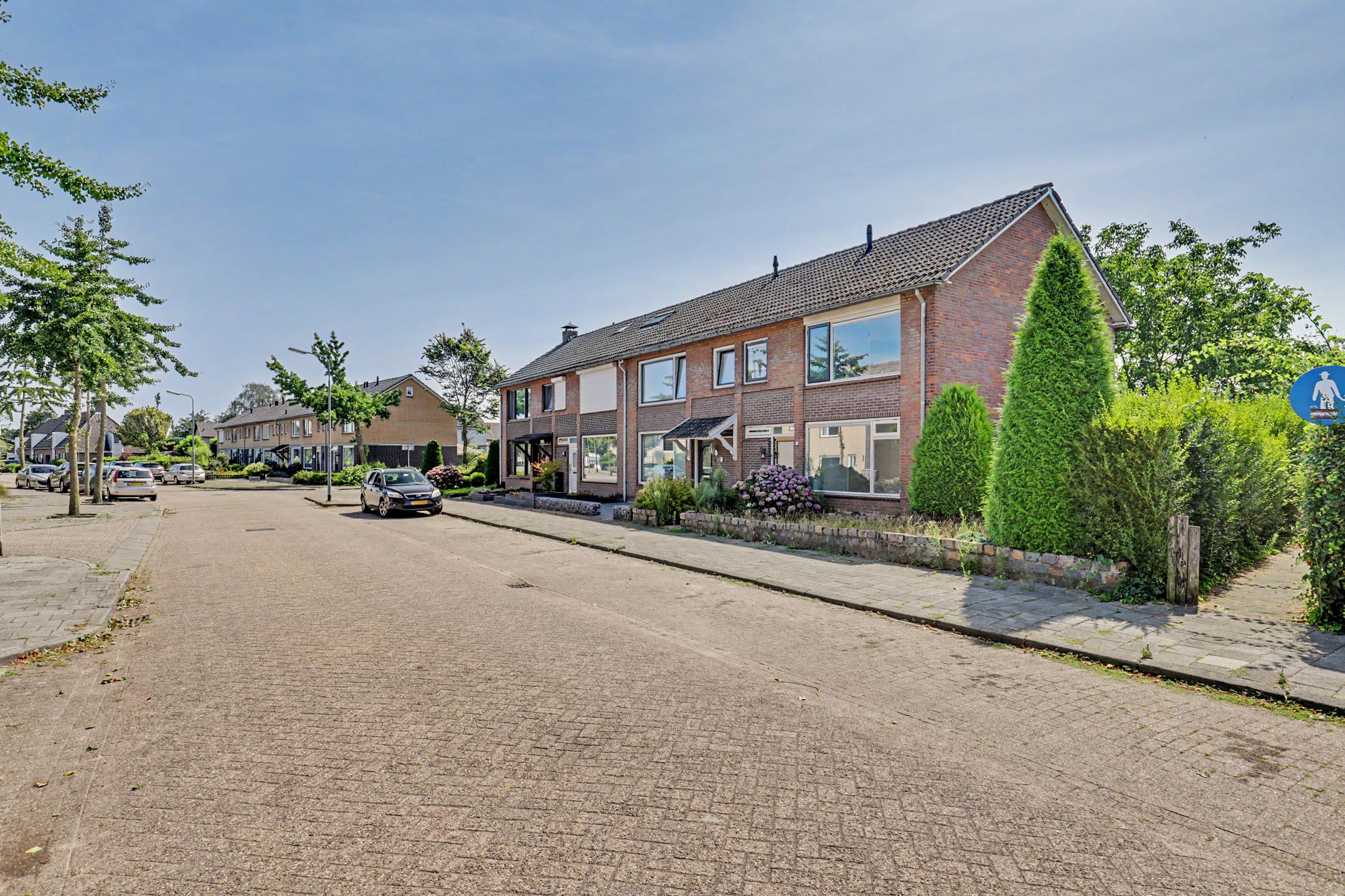 Photo 45 of Korenbloemstraat 2