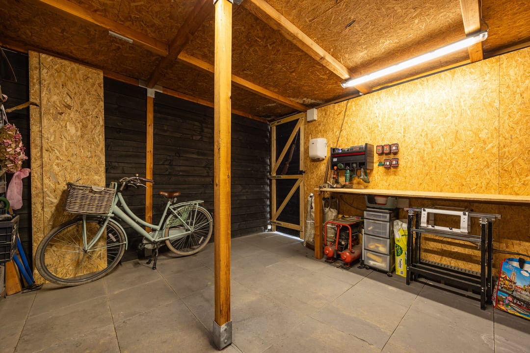 Photo 32 of Teisterbandstraat 21