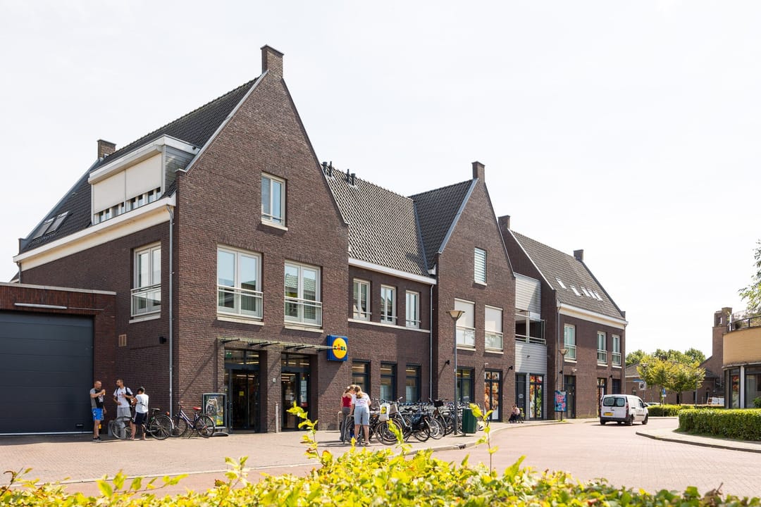 Photo 37 of Teisterbandstraat 21