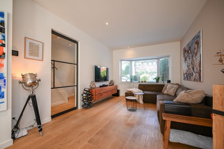 Tussenwoning te koop: Rigelstraat 30, Hilversum