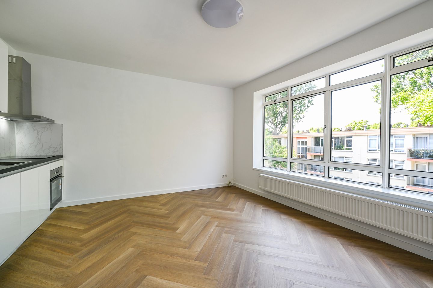 Photo 14 of Coevordenstraat 120