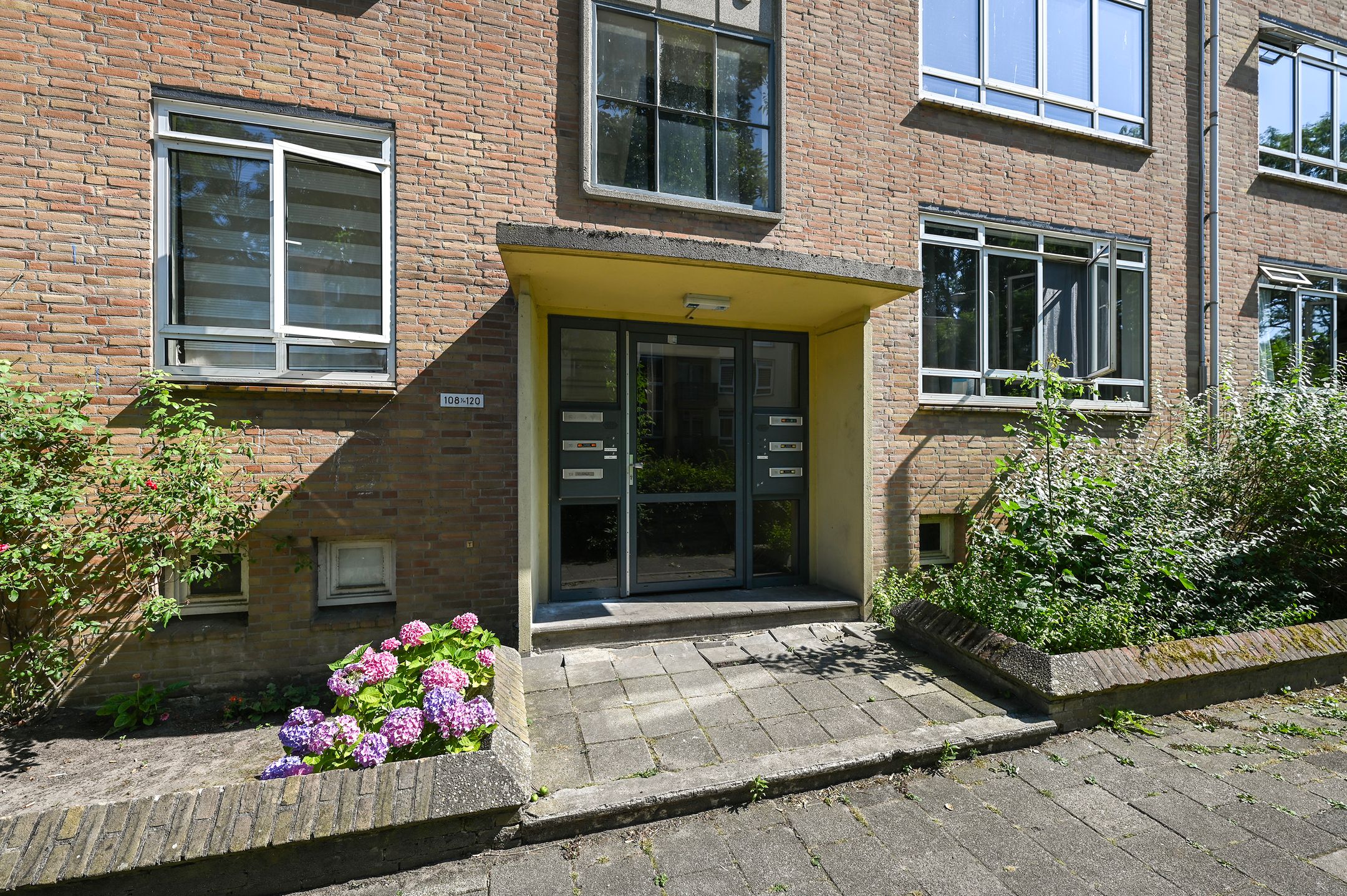 Photo 6 of Coevordenstraat 120
