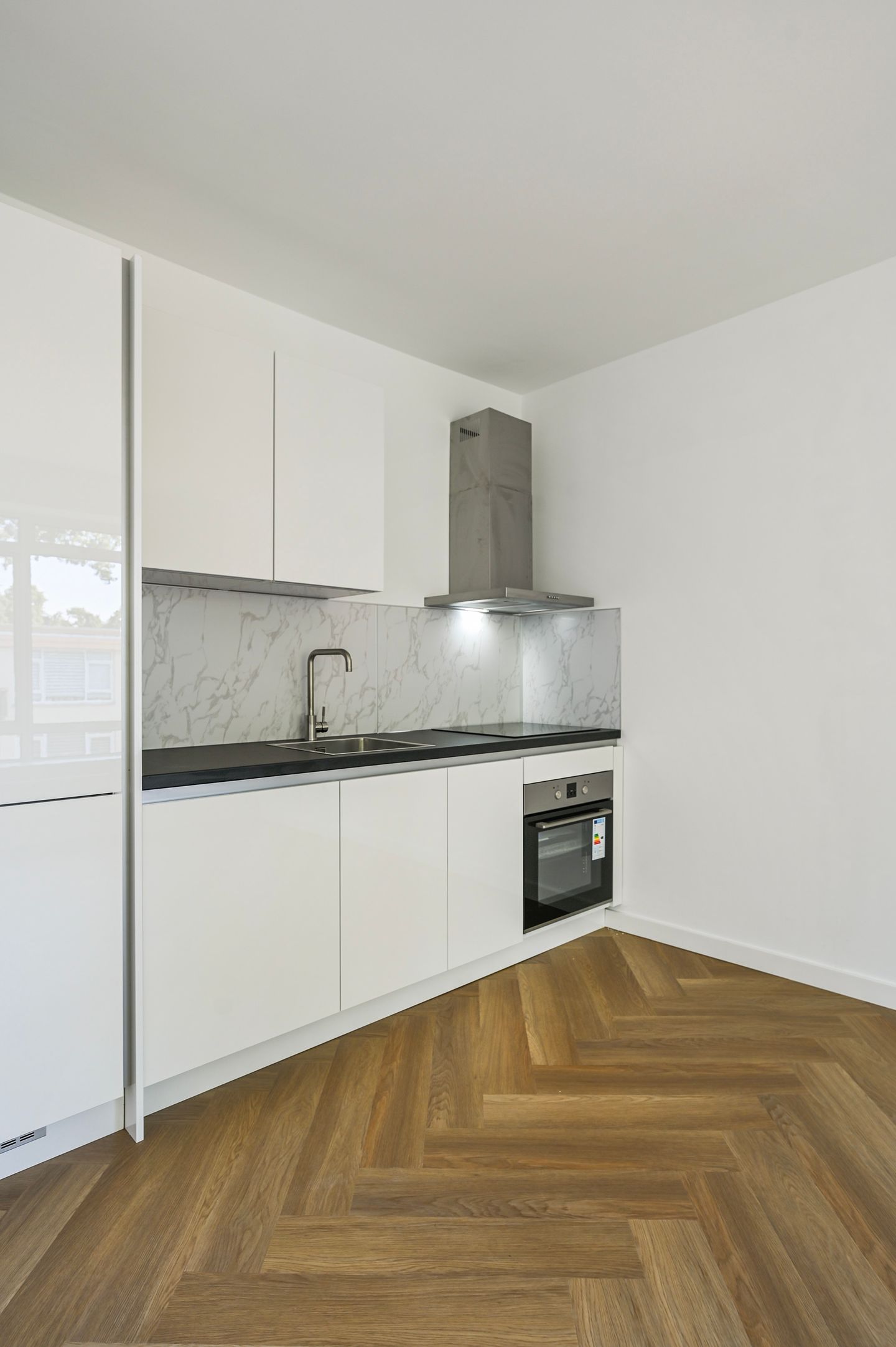 Photo 19 of Coevordenstraat 120
