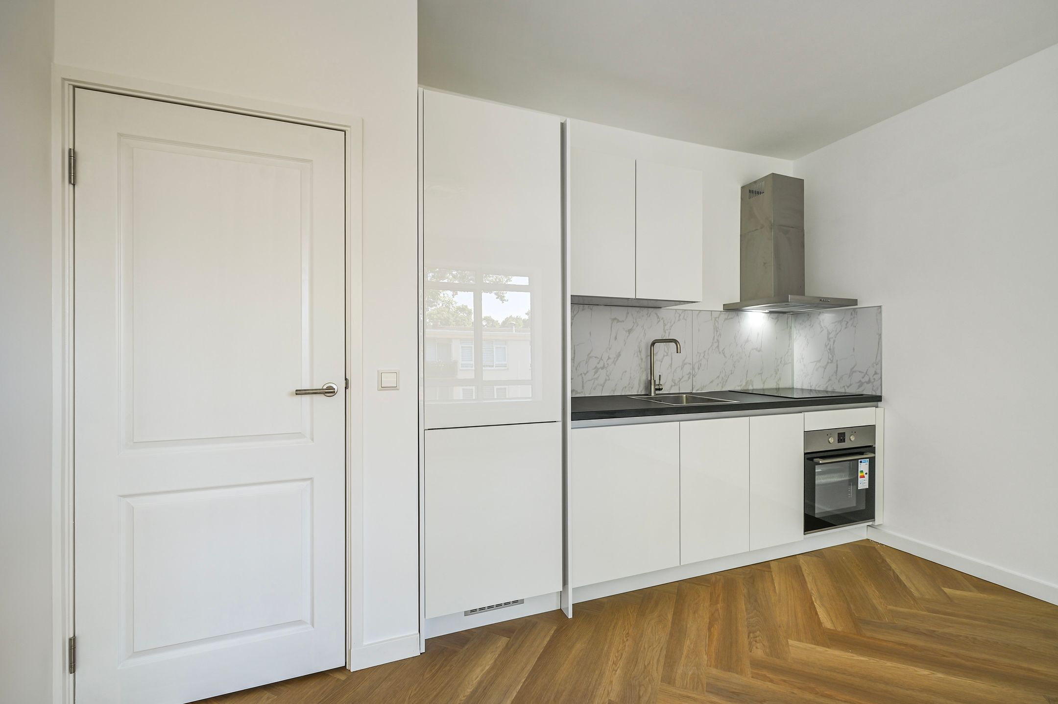 Photo 18 of Coevordenstraat 120