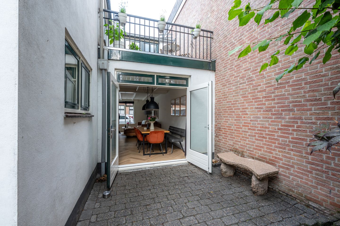 Foto 49 van Brederodestraat 32