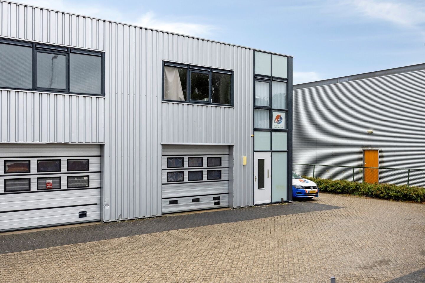 View photo 1 of Bijsterhuizen 2138