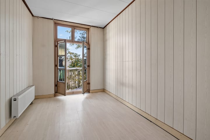 Studio te koop: Aalsmeerweg 3-3, Amsterdam