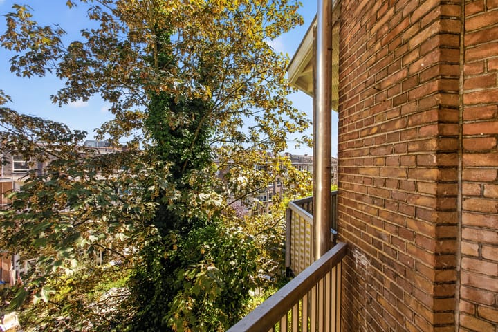 Studio te koop: Aalsmeerweg 3-3, Amsterdam