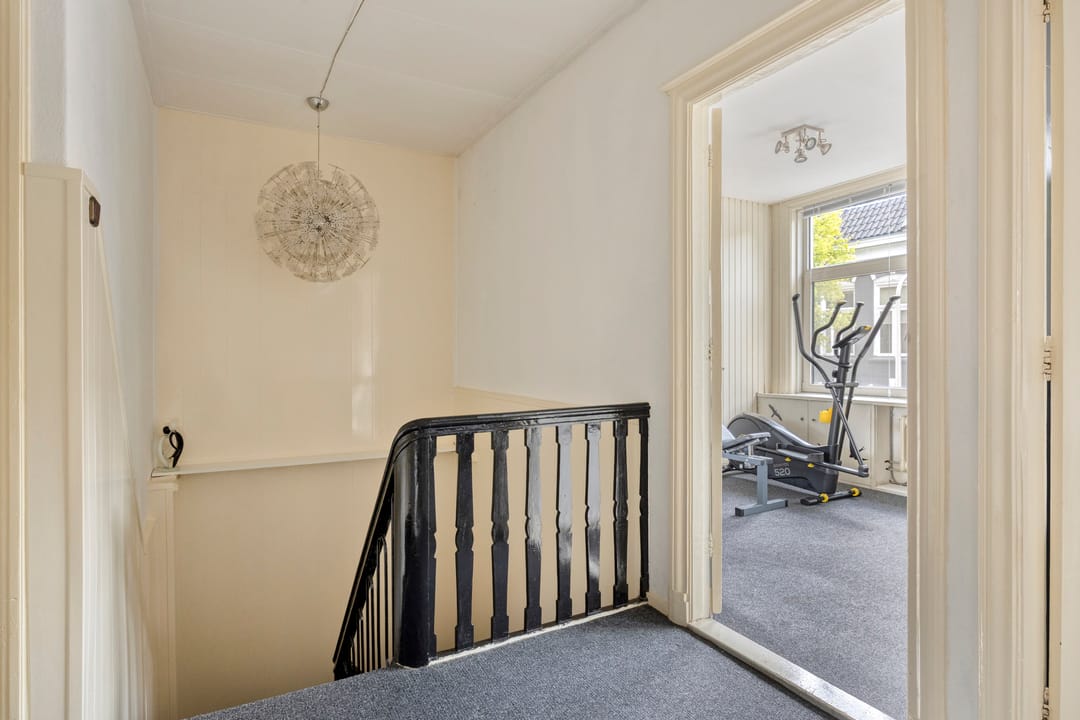 Photo 17 of Emmastraat 136