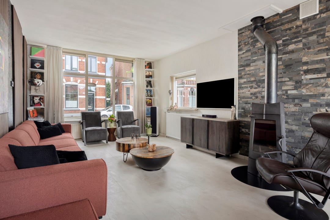 Photo 7 of Emmastraat 136
