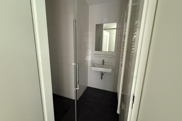 Foto 4 van Haarlemmerweg 1146-N