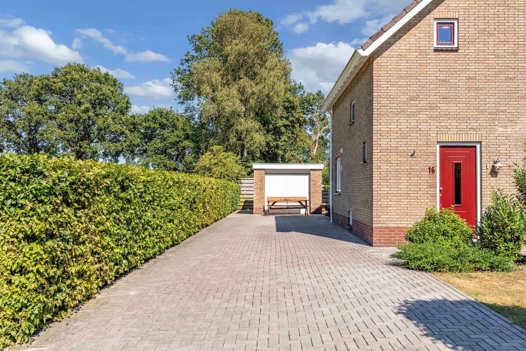 Photo 7 of P W Janssenweg 18