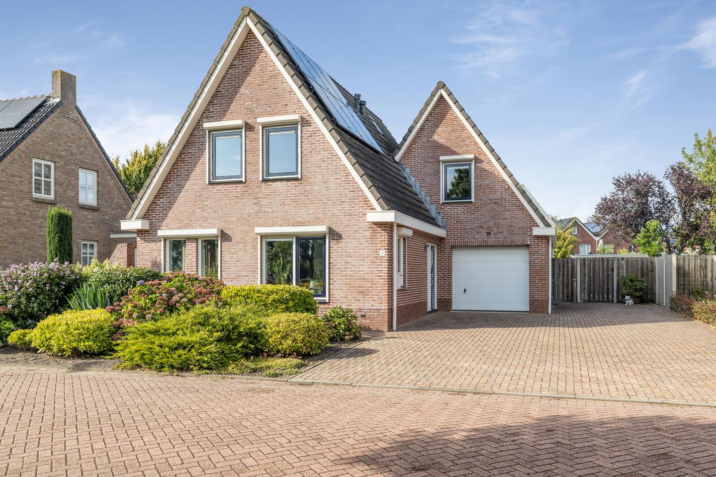 Foto 1 van Doorsteek 4