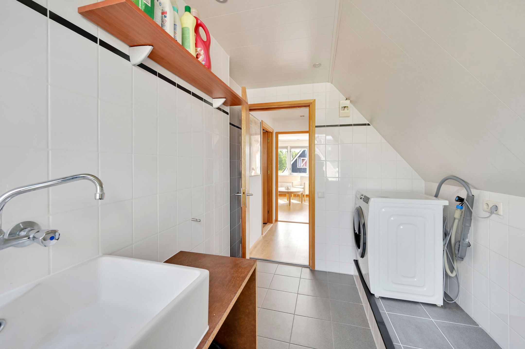 Photo 42 of Pieter de Hoochstraat 39